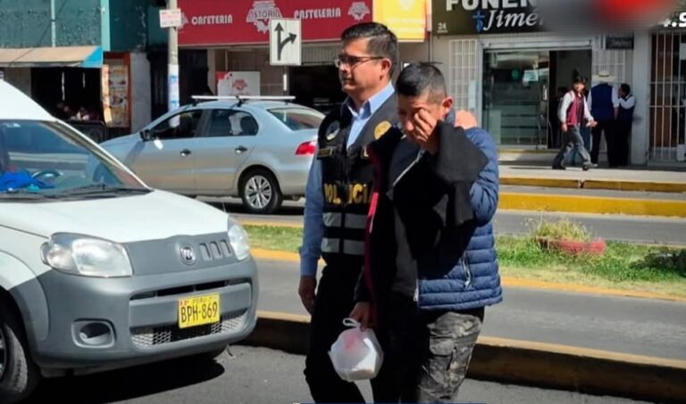 Investigan a jefe policial por desaparición de fusil AKM y 30 municiones