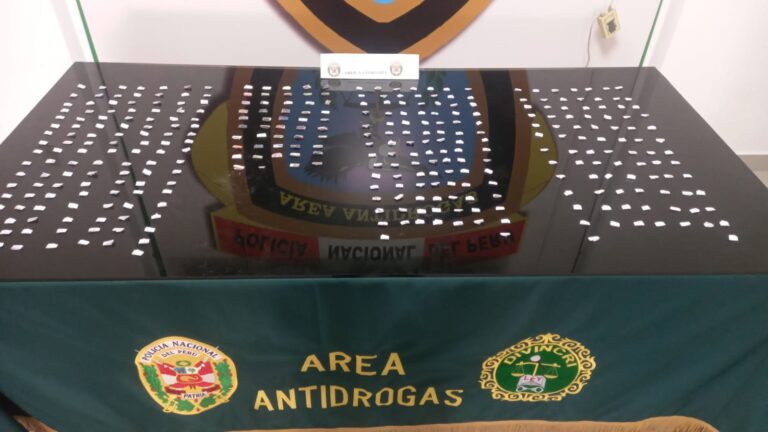 Hallan más de 350 ketes de droga durante operativo en penal de Socabaya