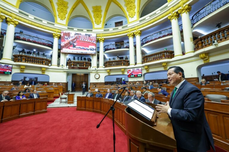Congreso otorga voto de confianza al gabinete de Eduardo Arana