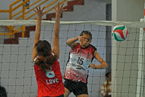 En una final adelantada, Miraflores venció a Cayma y es el único líder del Campeonato Provincial de Vóleibol Femenino U-17.