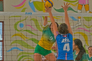 La Salle venció a Mayor Mendel y consiguió el primer lugar del vóleibol femenino en los Juegos Escolares del cercado de Arequipa.