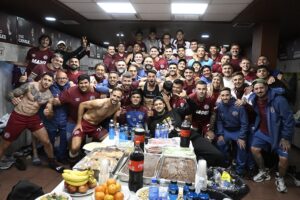 Tensión en Lanús: futbolistas de Lanús y U. de Chile se enfrentaron tras el partido