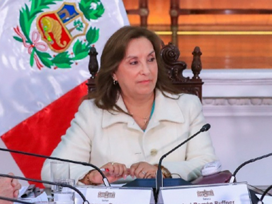 Dina Boluarte quiere pensión vitalicia