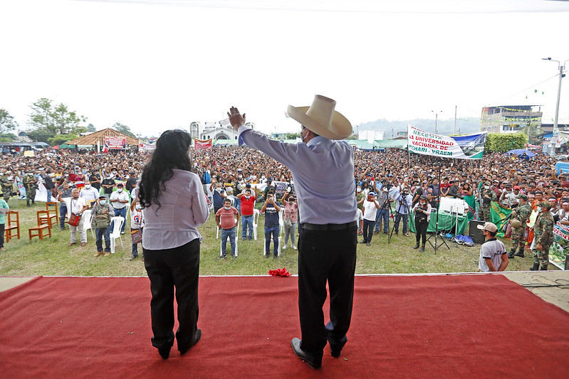 Lilia Paredes junto a Pedro Castillo