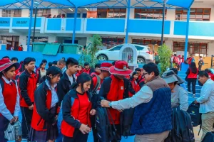 Yarabamba kits escolares