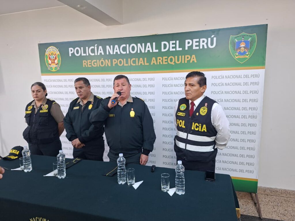 policía